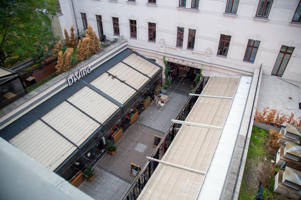 Downtown Cozy Home In The Gozsdu Garden Budapeste Exterior foto