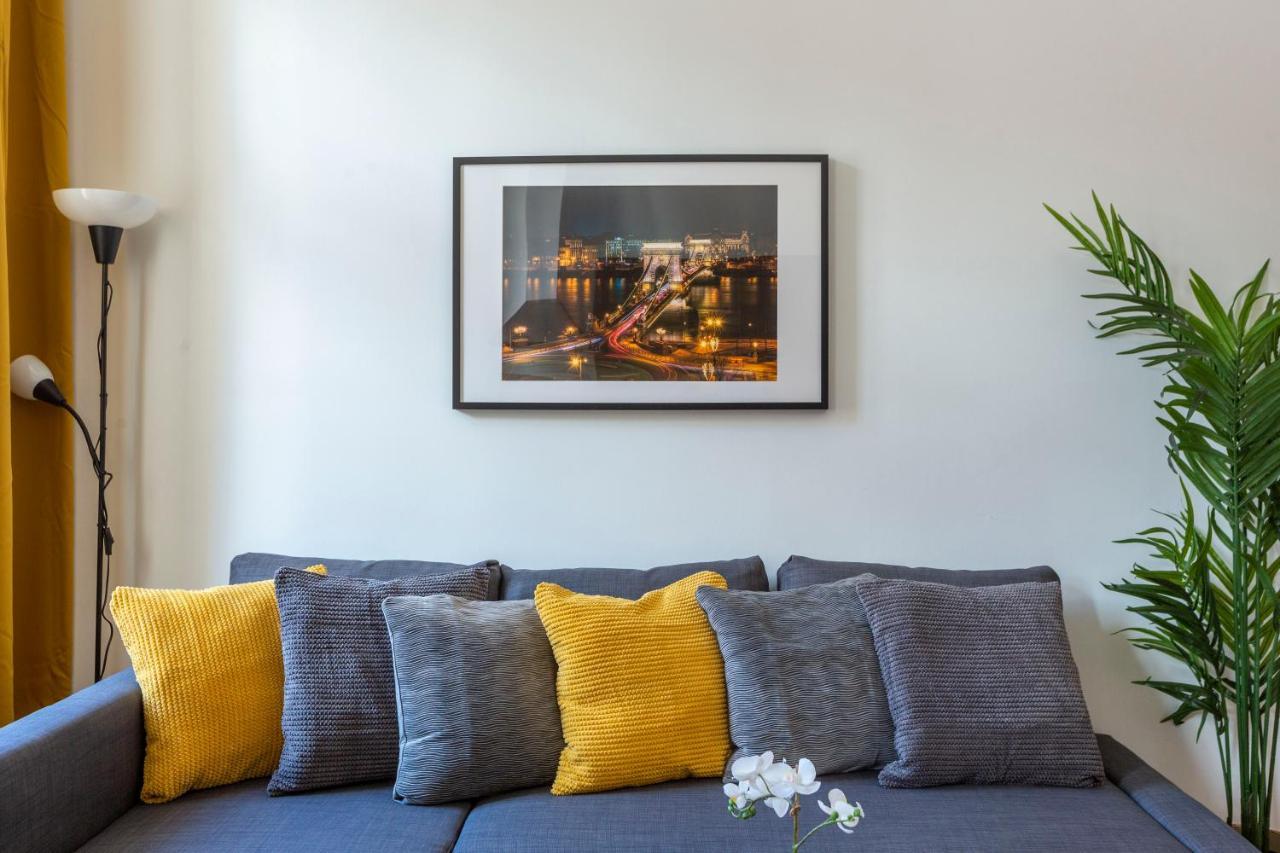 Downtown Cozy Home In The Gozsdu Garden Budapeste Exterior foto